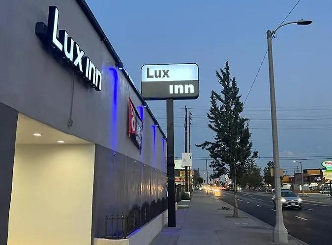 Lux Inn