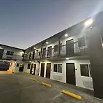 Lux Inn